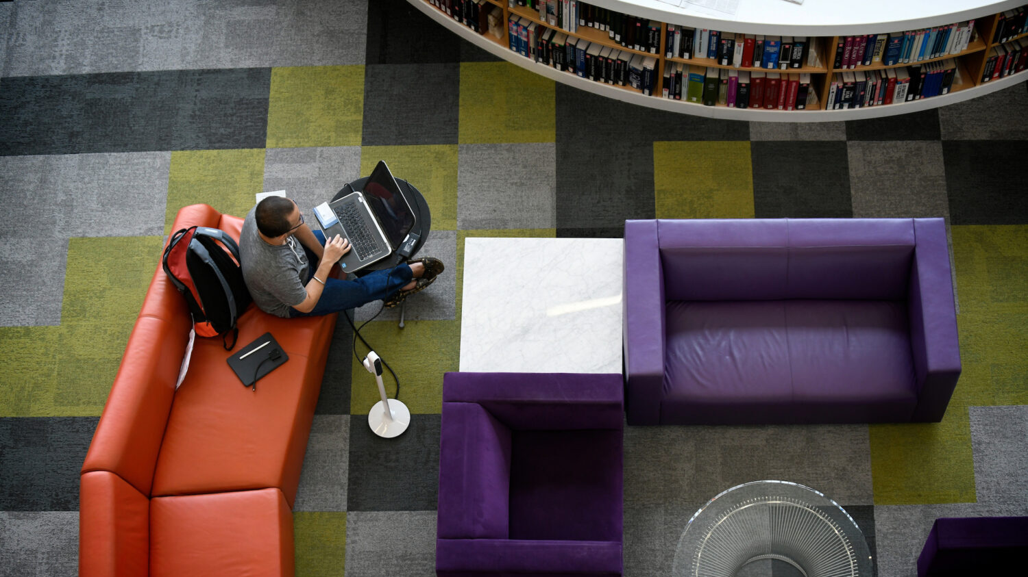 Students work and study in the Hunt Library.